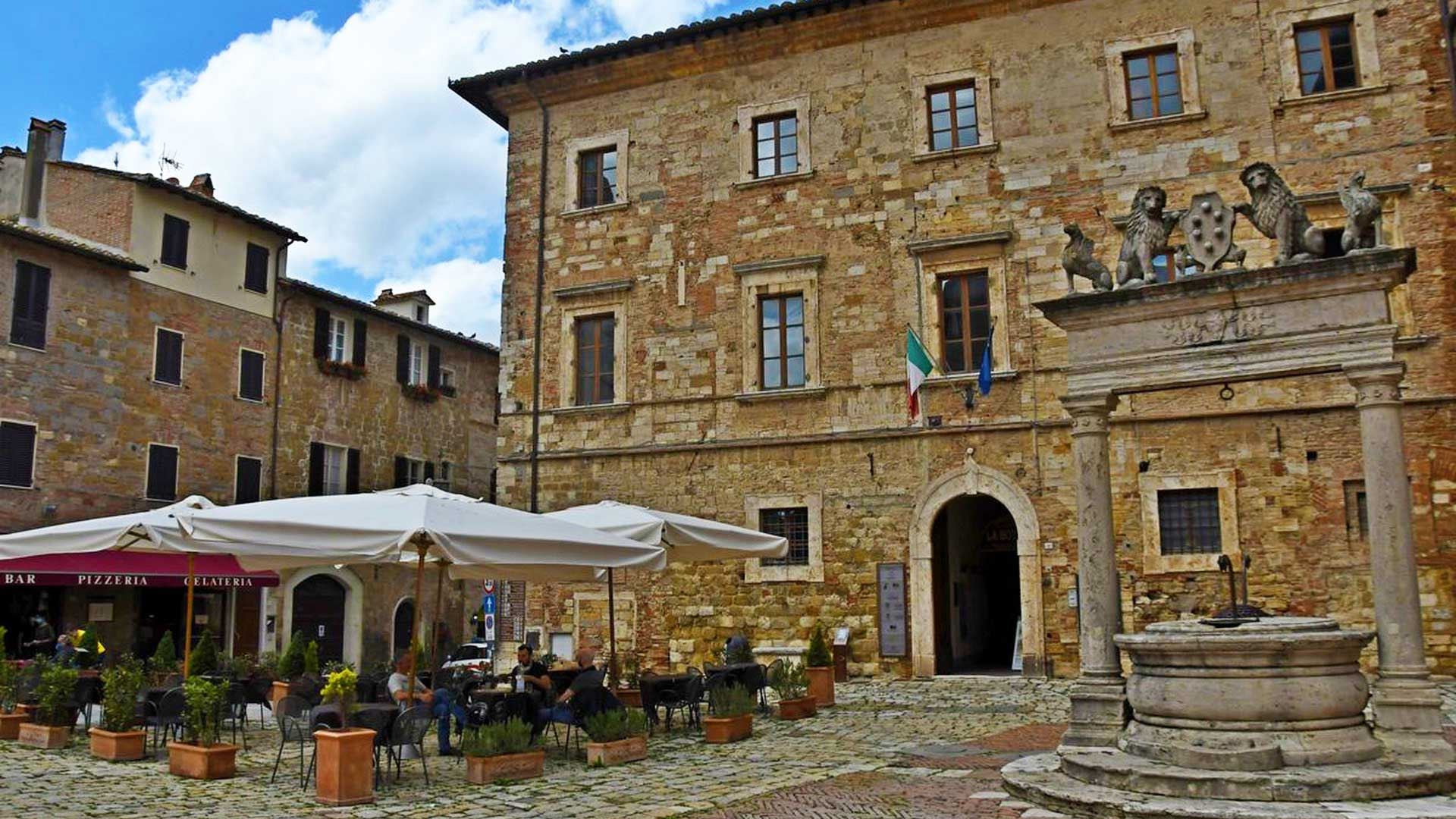 Montepulciano - Stadt auf einem Hügel im Val d'Orcia